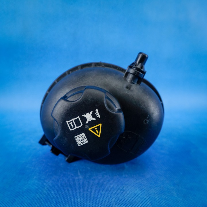 Scheibenwaschbehälter BMW X3 G01 X4 G02 X5 G05 X6 G06 17138610661 8610661
