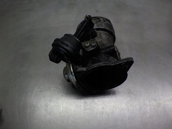 VW TOUAREG 2.5 TDI Valvola EGR 070128070F