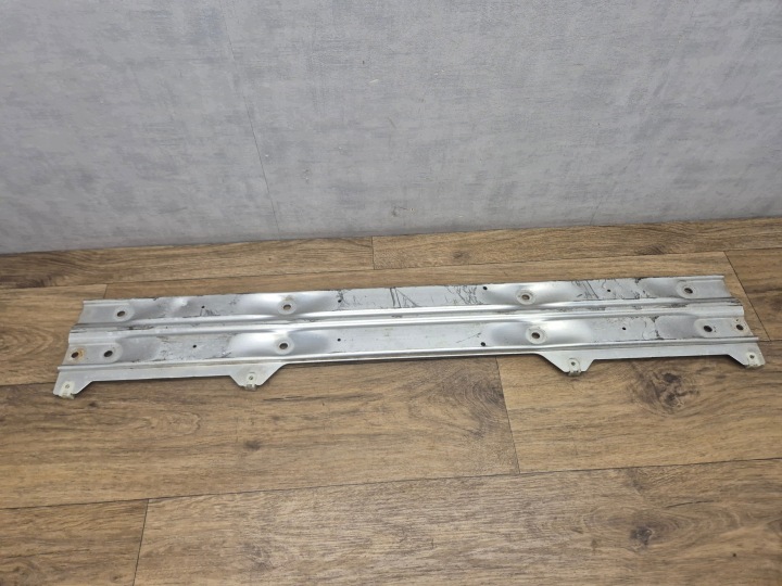 BMW 3 G20 G21 G22 G23 erösítés konzola erösített DOLNE TUNELU 7439127