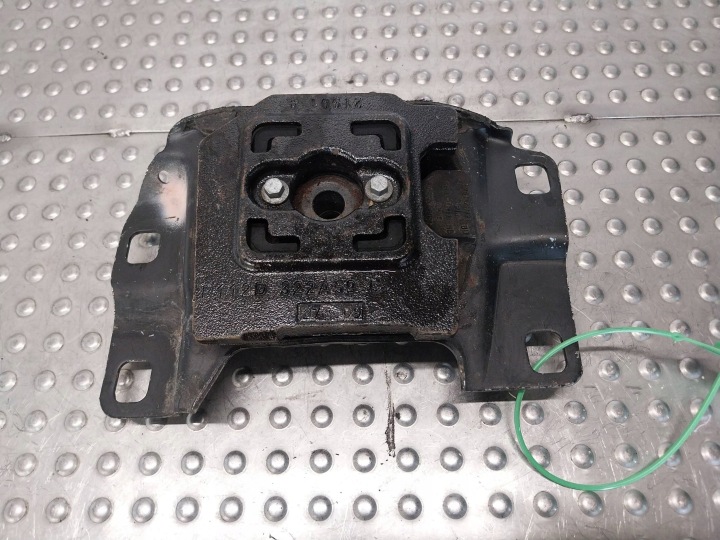 Stütze getriebehalter getriebestütze getriebelager 4N51-7M121-FD VOLVO V50 V40 S40 II FOCUS MK2 KUGA MK1
