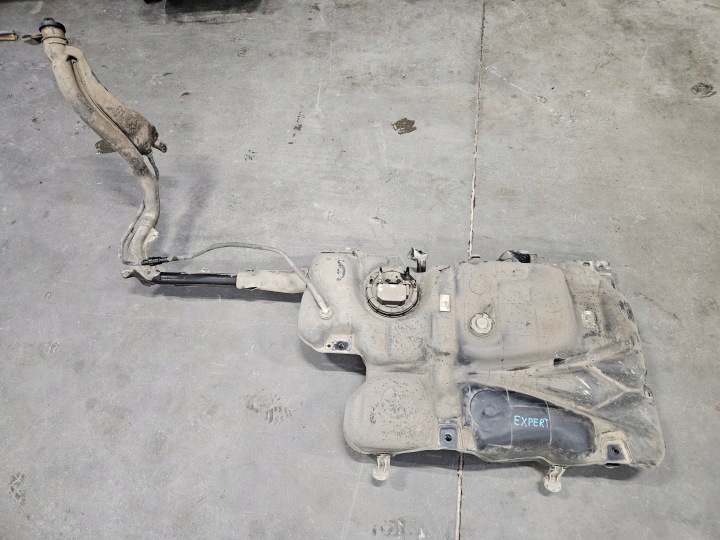 kraftstofftank tank 2.0 HDI PEUGEOT EXPERT III 9813707080