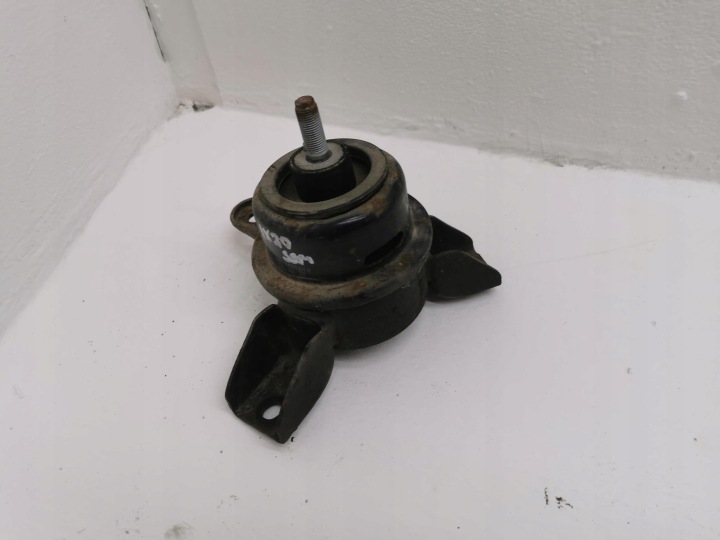 engine mount HYUNDAI IX20 1.4 MPI 10-15