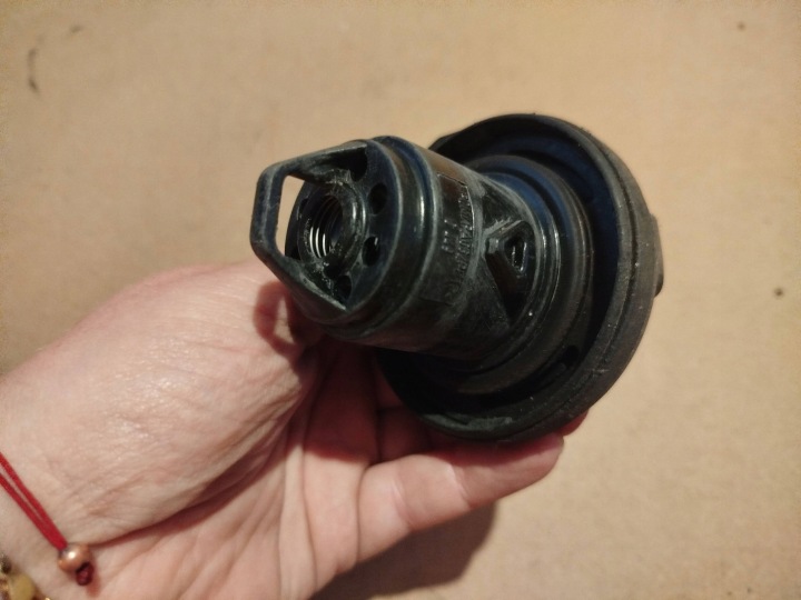 Üzemanyag infúziós kupak Alfa Romeo 159 140571303 7
