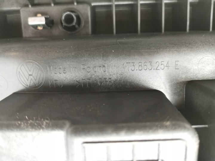 VW ID -tulovaihe. Buzz 1T3863254E 11