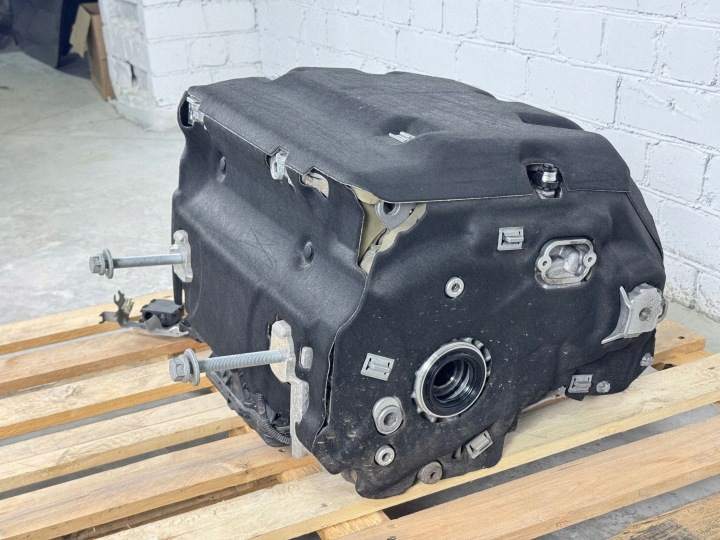 BMW i4 2025 Rear Electric motor EV 5B60B52 12