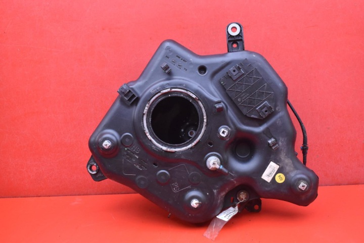 tank ADBLUE 4C0131877 AUDI A6 C7 2.0 TDI 190 KM LIFT 14-20