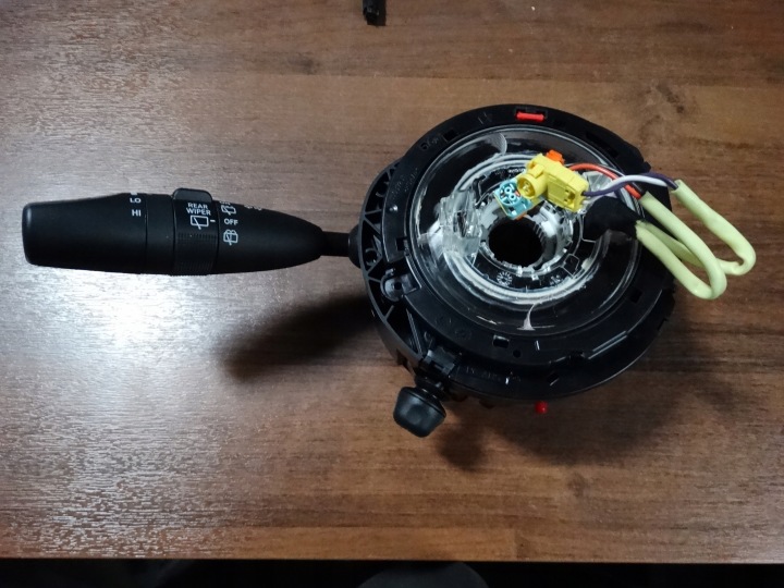 COMMODO PHARES ANNEAU AIRBAG VOLANT MODULE VOLANT MASERATI LEVANTE 1