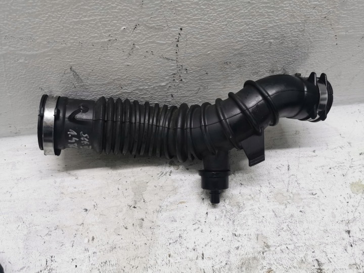 pipe air RENAULT SCENIC III 1.4 165750001R