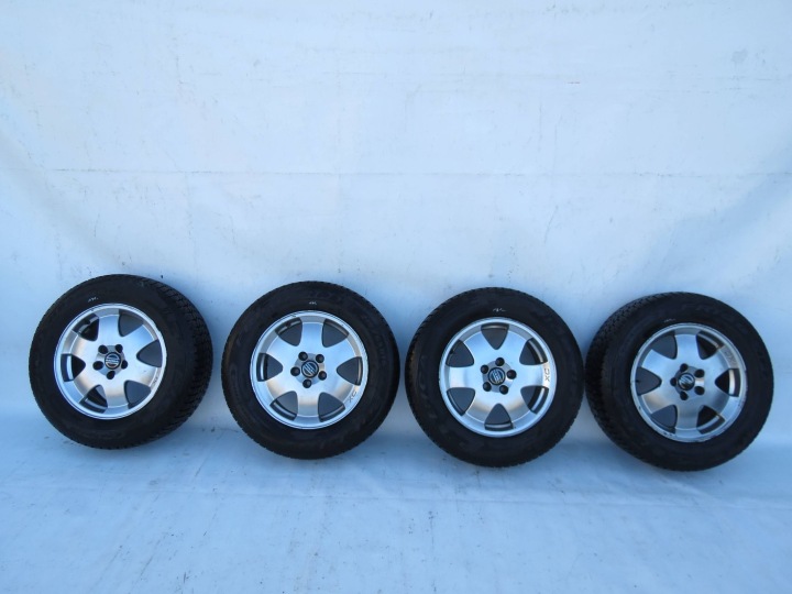 ruote ZIMA CERCHIO RUOTA gomma VOLVO XC Komplet 215 65 R16 DEBICA FRIGO 9209987