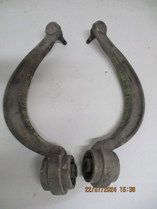 arm front AUDI A4 8W0 2,0TDI 8W0407694A right