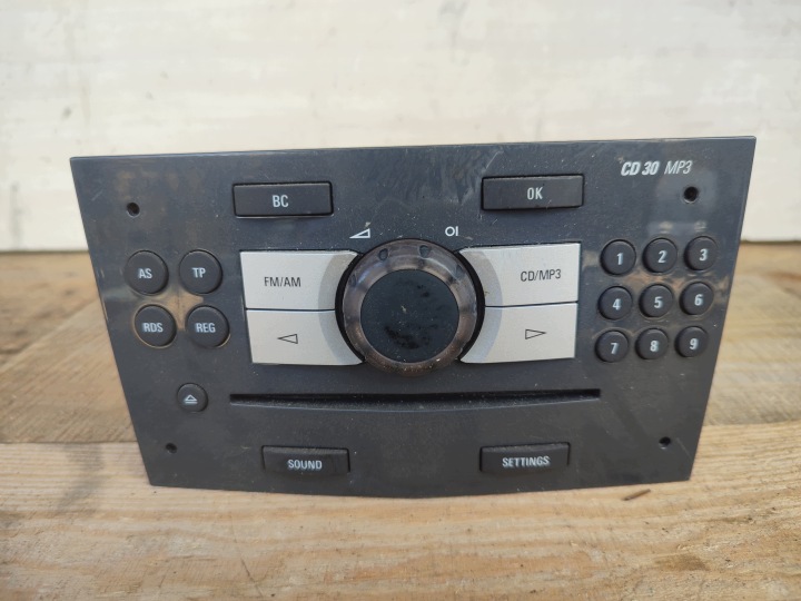 ROZKODOWANE RADIO Z PINEM OPEL CORSA D 13357162