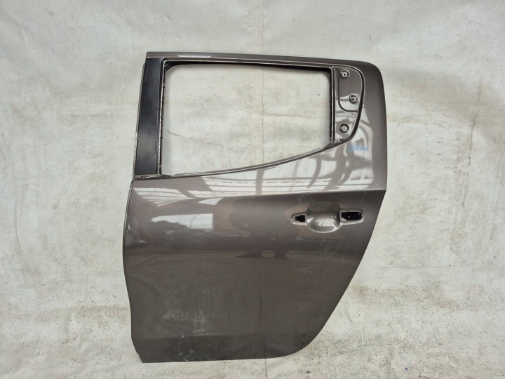 MITSUBISHI L200 15-19 dveře levé záď zadní