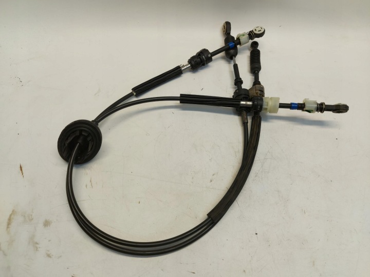 MERCEDES W907 2.0 CDI BOWDENZUG SCHALT GETRIEBE
