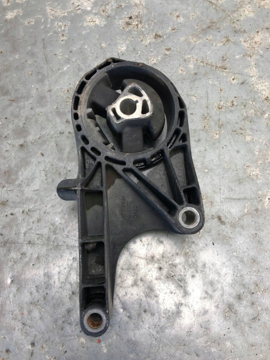 holder engine mount OPEL ASTRA J 13248600