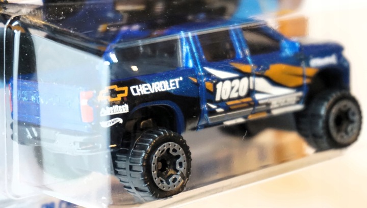 '19 chevy silverado trail boss lt машинка hot wheels серія 2025 hyy97 — фото 7