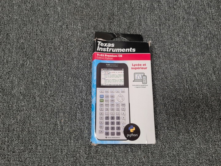 Калькулятор науковий Texas Instruments TI-83 Premium CE — фото 4
