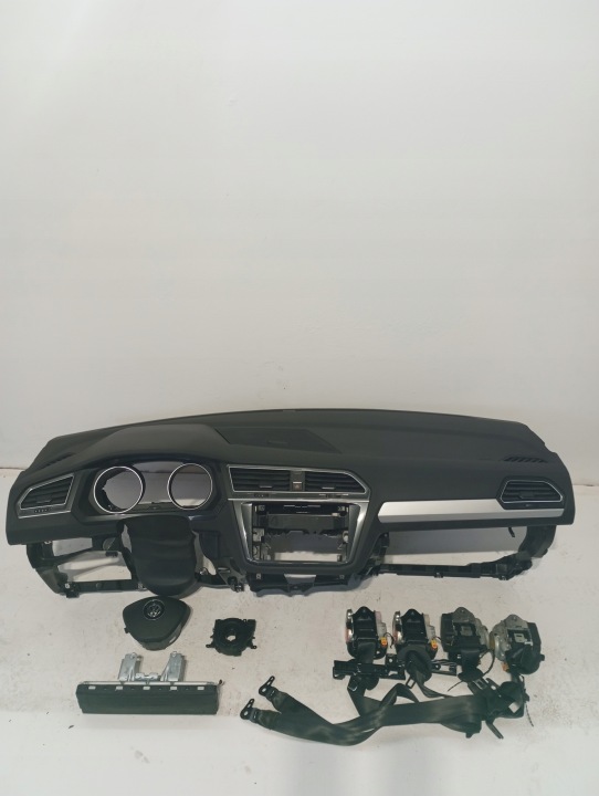 dashboard VW TIGUAN 5NA 4 tension belts