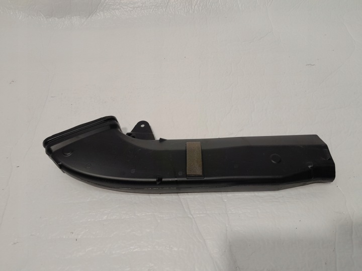 AUDI A4 B9 LIFT intake steering wheel, drain air 8W1819655A