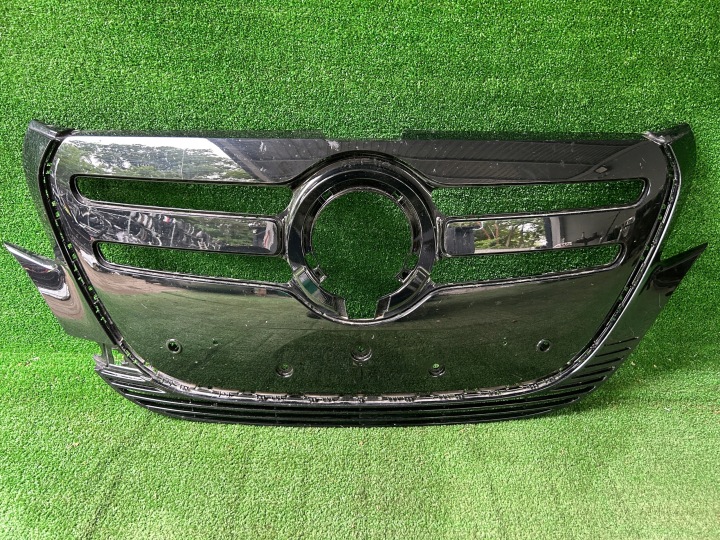 Mercedes Vito V-Klasa Grille Avant 2024- malowany a4478803103 b ladny