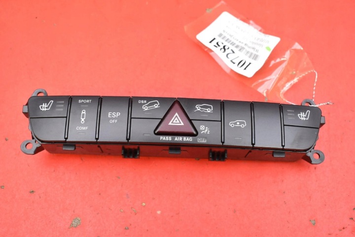 PANEL vypínač světel výstražných světel 1648702810 MERCEDES ML W164 05-08