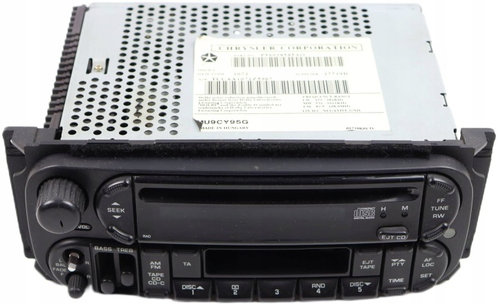 CHRYSLER PT CRUISER i RADIO tvorničke CD NAVI P56038585A0