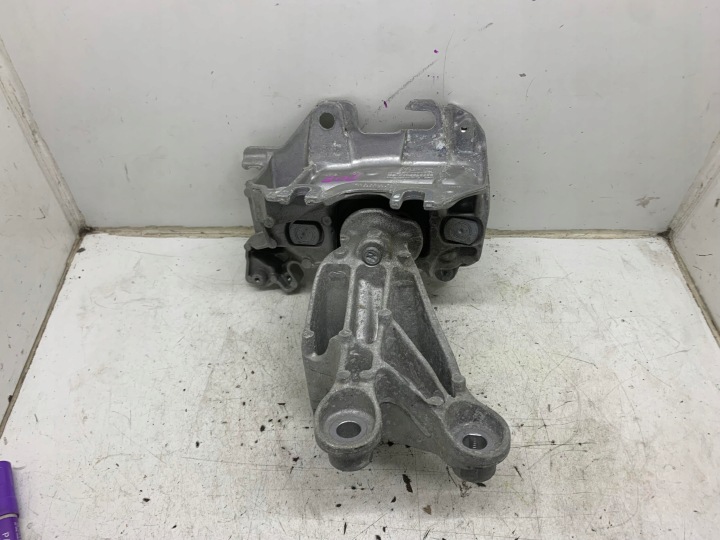 supporto Supporti motore usato 112223722R RENAULT ZOE 12-24