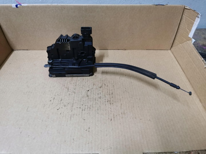 de la Serrure Portière Gauche Avant FIAT DUCATO III 1350150080