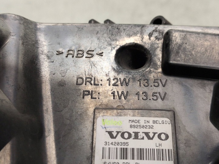 2015 Volvo V60 Luzes diurnas de condução 31420395 8