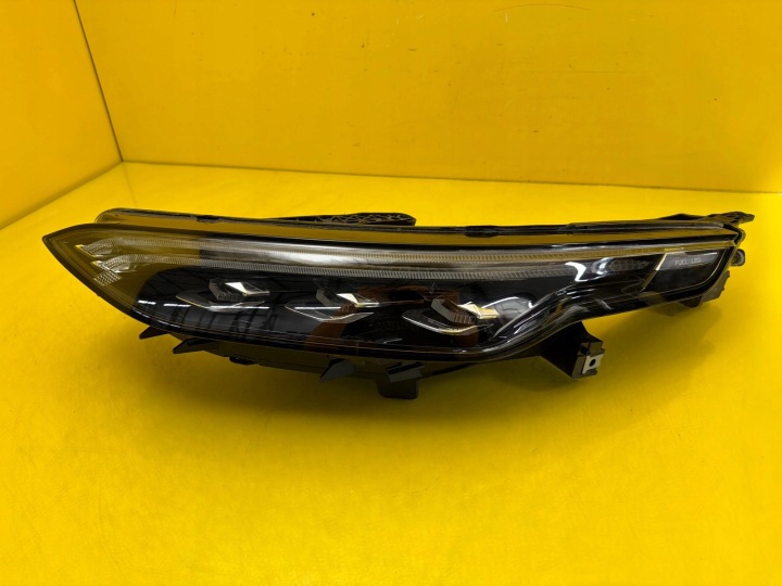Feux phare Gauche Maxus Euniq 6 Full Led DRL C00371013