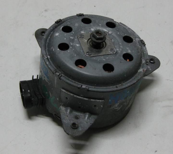 NV400 MASTER motorček ventylátora chladiča SA293210