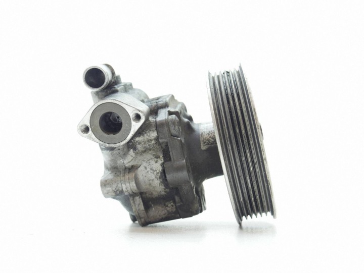 Pompe direction assistée VW TOUAREG et 3.0 TDI 7L8422154H