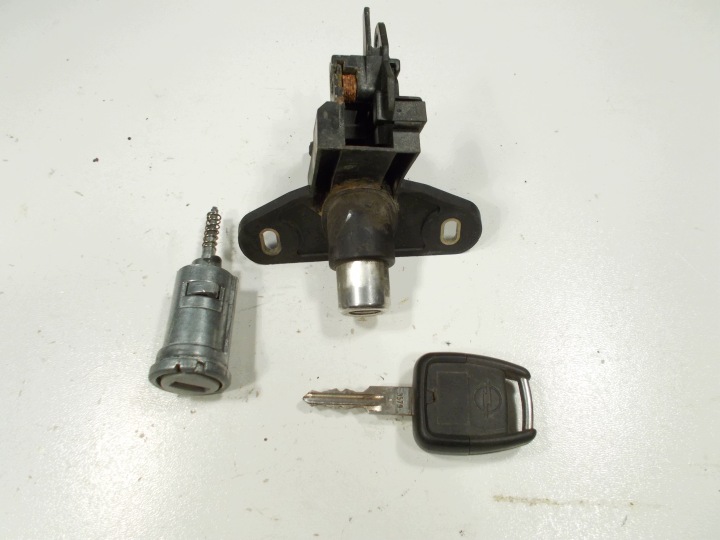 de la Serrure POKRYWY du capot Porte coffre hayon Allumage Clé OPEL ZAFIRA A ORYG.