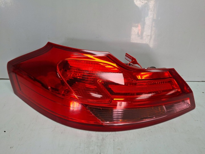 Licht hinten links 13226858 OPEL INSIGNIA A KOMBI 2008