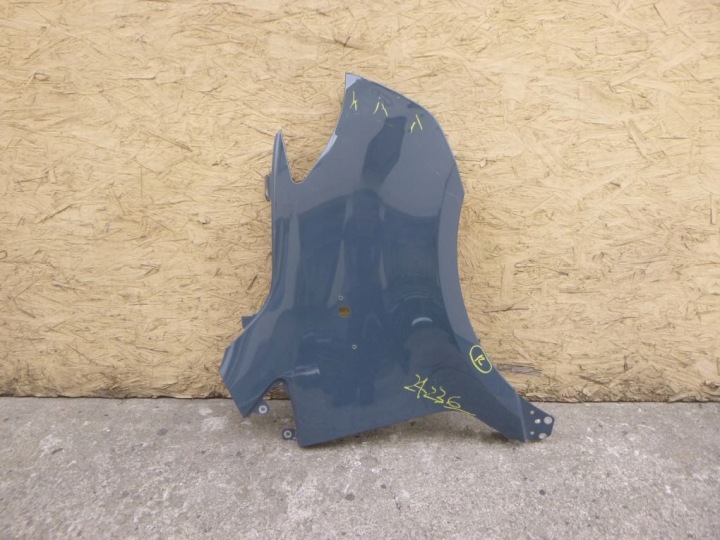 MERCEDES SPRINTER W 907 910 fender front right