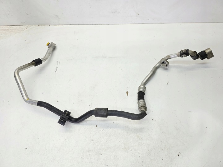 Tuyau flexible Conduit pieces tuyaux Climatisateur air conditionné AUDI Q7 4L 7L6820017C