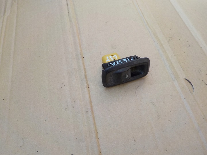 Pulsante VETRO finestrini sinistra posteriore ford fiesta mk7 2010r
