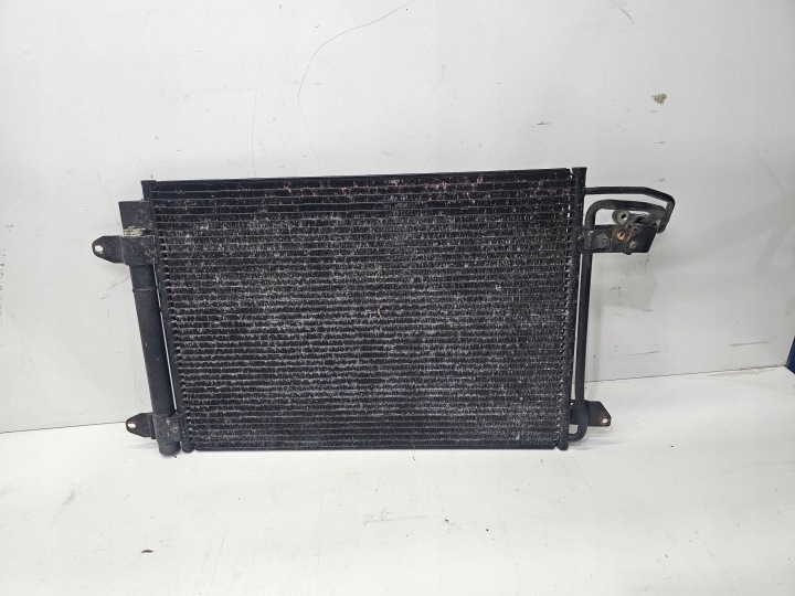 chladič klimatizace AUDI A3 8P VW SEAT 1K0820411G