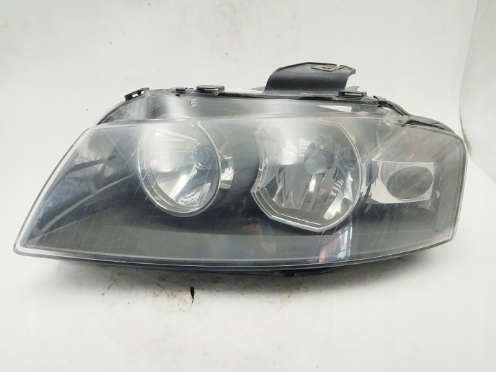 Audi A3 8P Licht links vorne vorne 8P0941003K