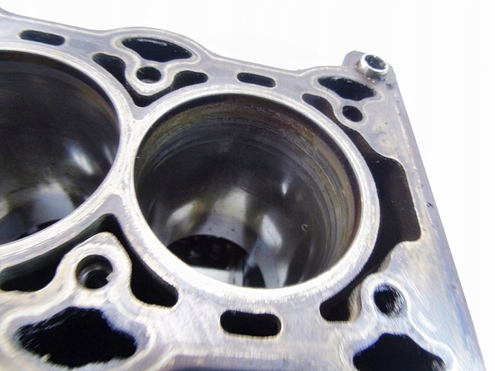 Купить 9242084 Б/У Блок двигателя z10xe 1.0 12v agila corsa