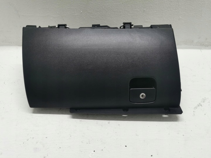 passenger compartment of the passenger JAGUAR XF X260 GX730060T10AC