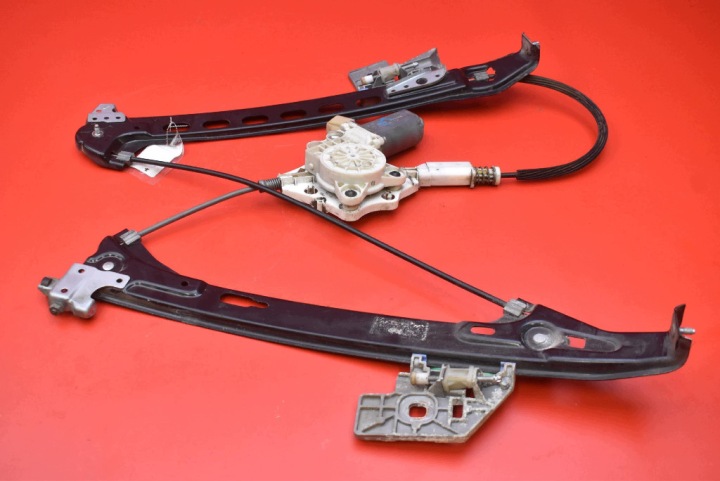 Mécanisme essuie glaces Droite Arrière A2198200642 MERCEDES CLS C219 04-10