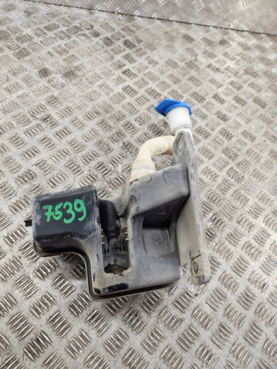 Behälter des Gasses der Spritzdüse VW GOLF VII 5G0955453J