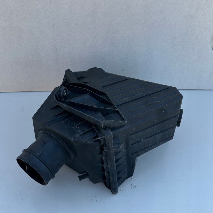 cover of a filter, air LAND ROVER RANGE ROVER EVOQUE and GJ32-9600-AD
