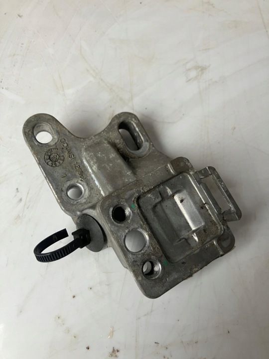 holder ropes of a trim of the gear 308 T9 1.2 THP AUTOMAT