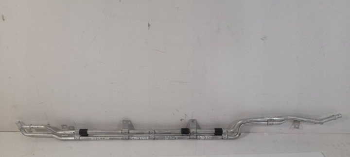 Porsche Cayenne 9Y0 9Y3 of the hose chlodzenia 4M0122480B (PR31)