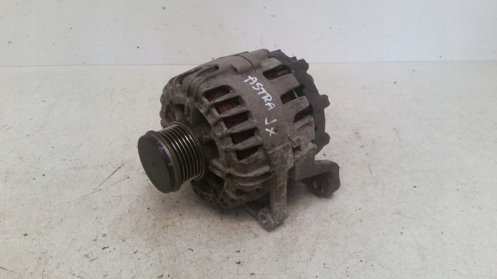 Alternateur 13500329 Opel Astra J