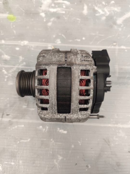 VW PASSAT B8 alternator