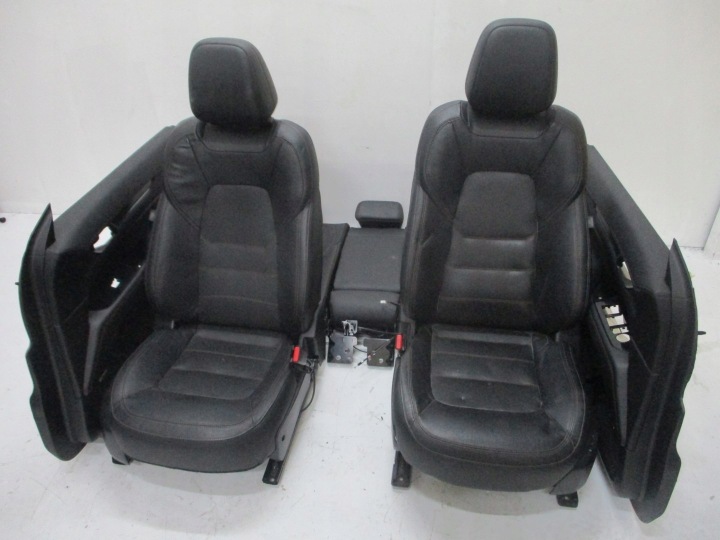 HABILLAGE REVÊTEMENT PANNEAU INTÉRIEUR PORTE CUIR, EN CUIR SIÈGES MAZDA CX5 CX 5