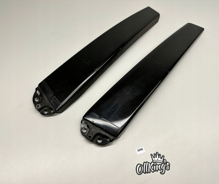 AUDI A4 S4 B5 OSLONY SLUPKA ZEWNETRZNE 8D0853290G
