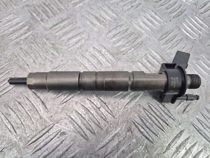 BMW 5 E60 E61 520d 2.0 injecteur 7797877 N47D20A